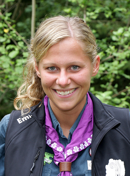 Emma Karlsson är handledare i patrull Hägern och kommer från Jönköping. Maila henne på adress emma#skaut.se *.
